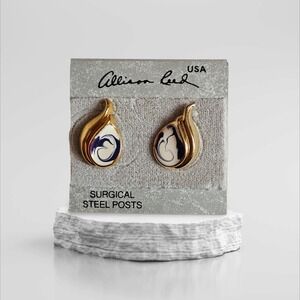 Vintage ALLISON REED Teardrop Shaped Gold Tone White Blue Swirl PIERCED EARRINGS